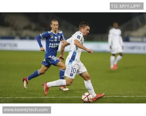 第戎与索肖的较量谁能在赛场上笑到最后精彩对决即将上演