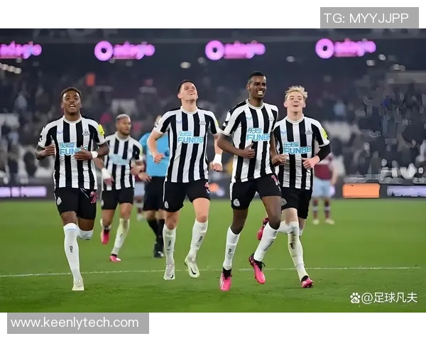 纽卡斯尔对阵曼联的首发阵容分析及战术解析