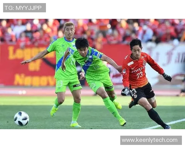 广岛三箭与首尔FC激战在即谁能在亚冠赛场上笑到最后