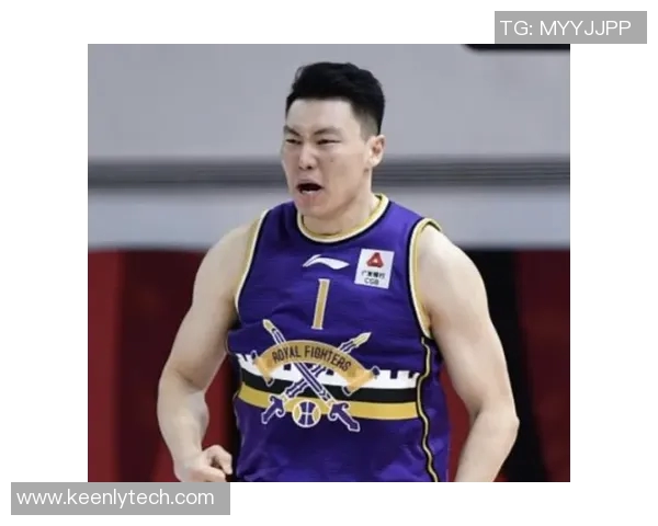 李根:从篮球场上的闪耀明星到生活中的坚韧奋斗者 李根:从篮球场上的闪耀明星到生活中的坚韧奋斗者