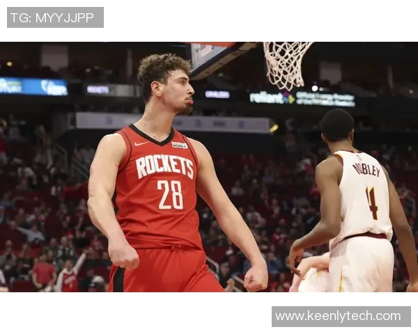 夏季联赛火箭对决骑士年轻球员展现潜力引发球迷热议