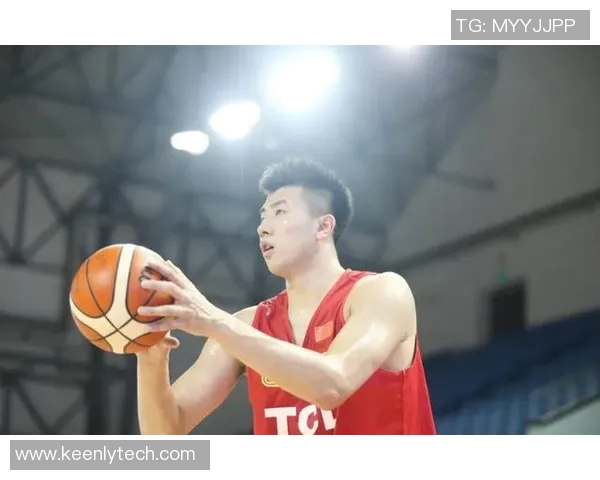 街球教授与吴悠的巅峰对决谁能笑到最后篮球场上的传奇之战即将开启